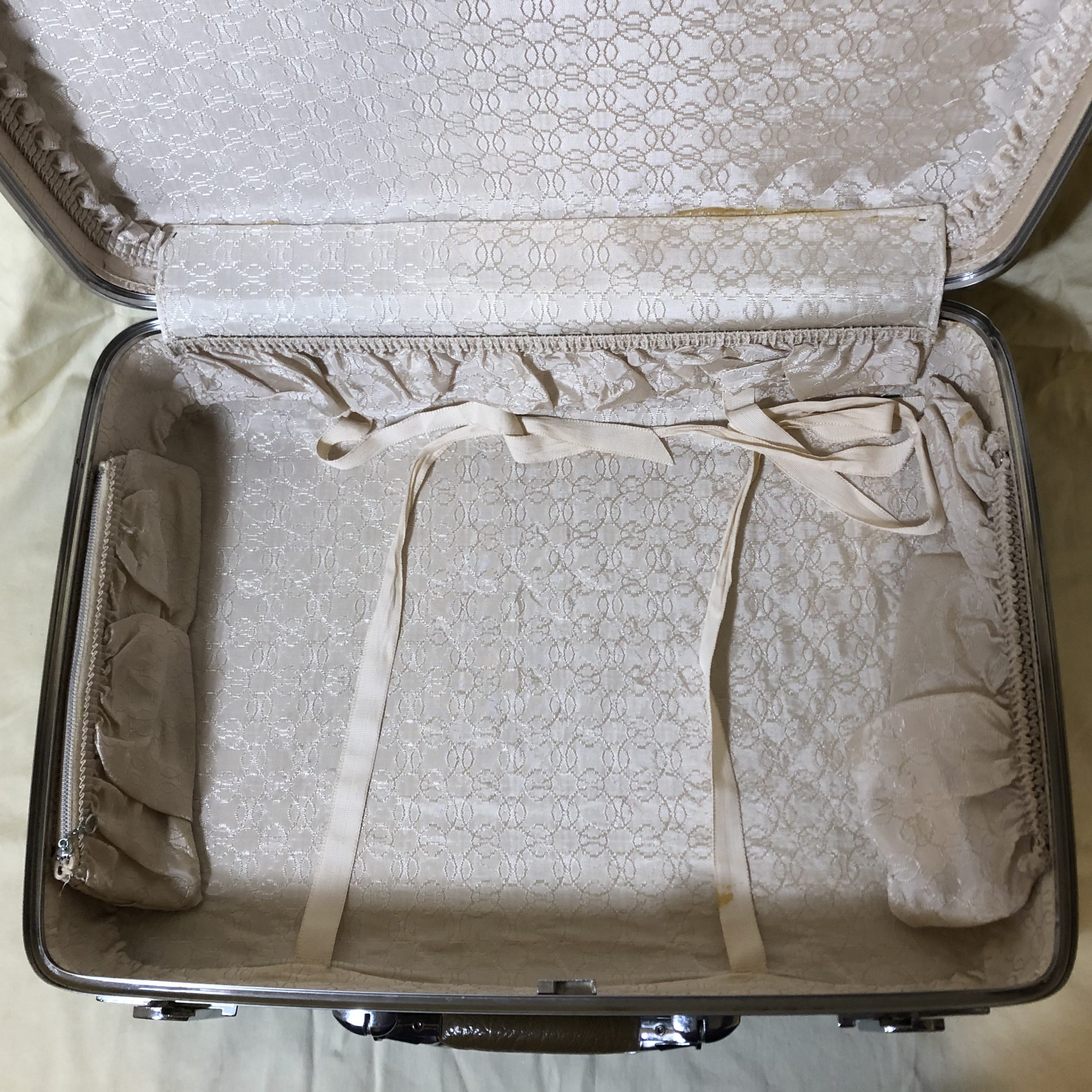 Vintage American Tourister Escort Brown Suitcase (Medium)