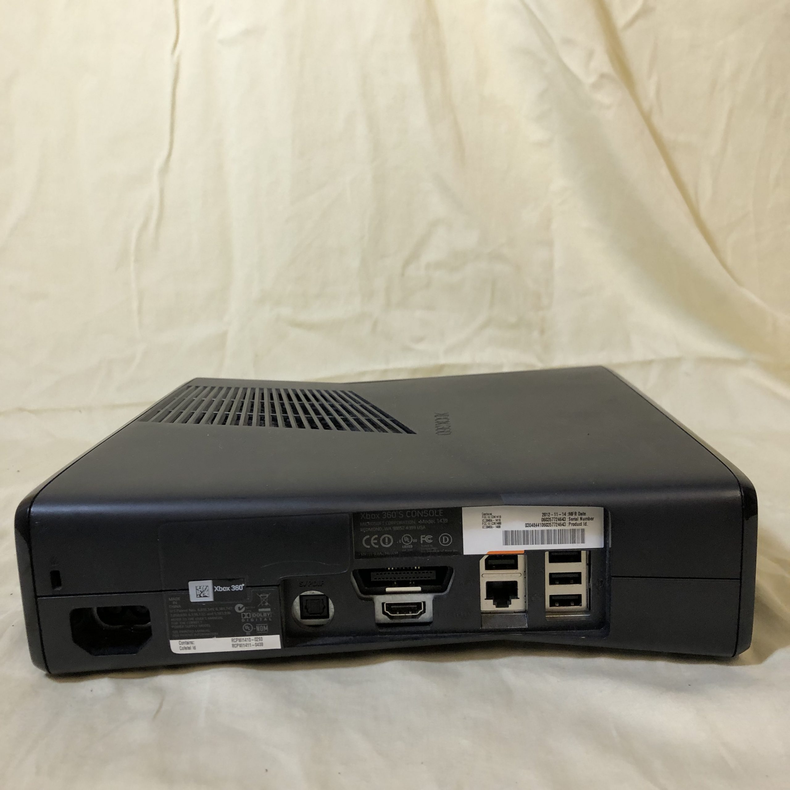 XBOX 360 SUPER SLIM WITH CONNECT